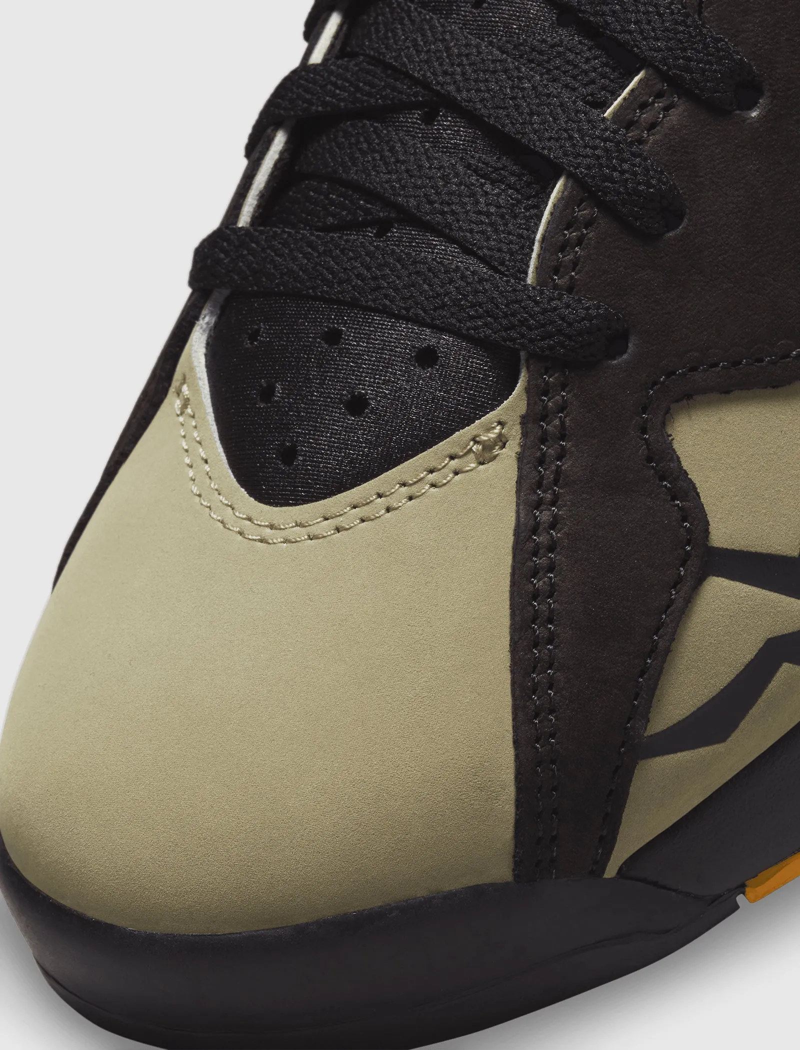 AIR JORDAN 7 RETRO SE BLACK OLIVE