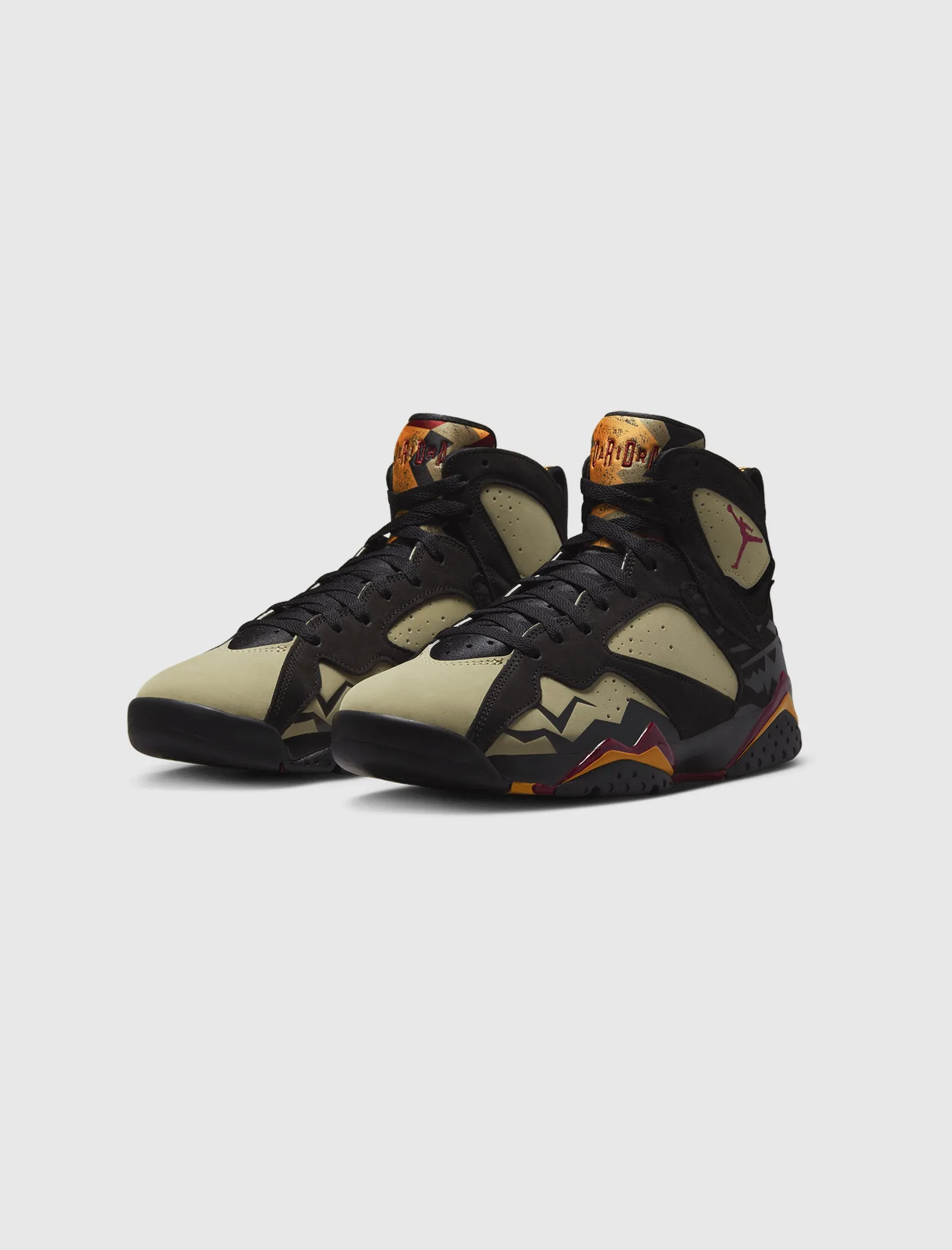 AIR JORDAN 7 RETRO SE BLACK OLIVE