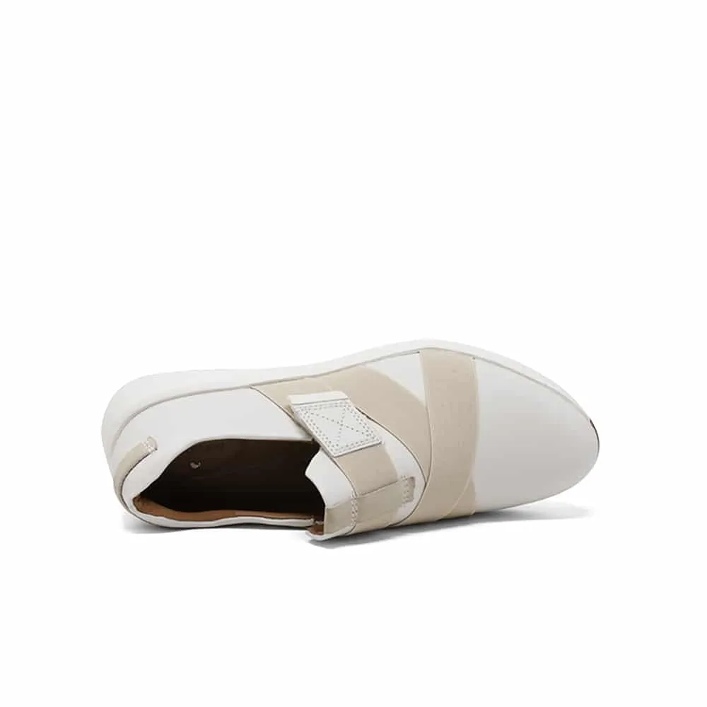 CLARKS Un Rio Strap Women Sneaker White Leather