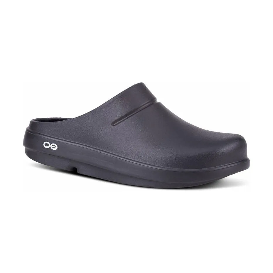 OOFOS Unisex Oocloog Clogs in Black