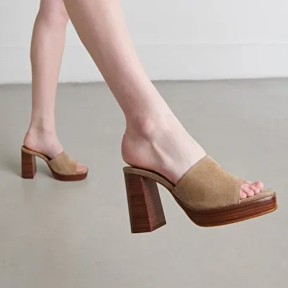 Open-toe mules with high heels in taupe suede