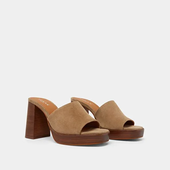 Open-toe mules with high heels in taupe suede