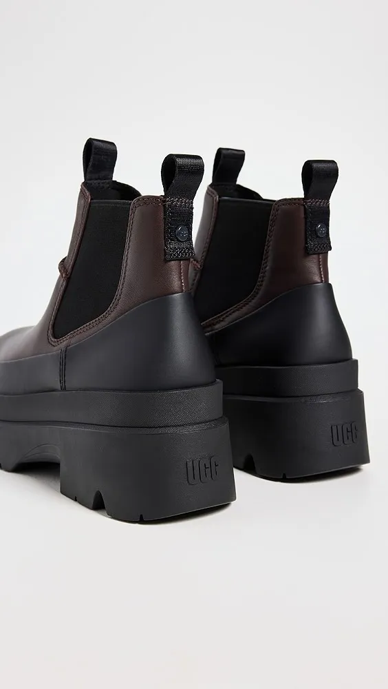 UGG   Brisbane Chelsea Boots 