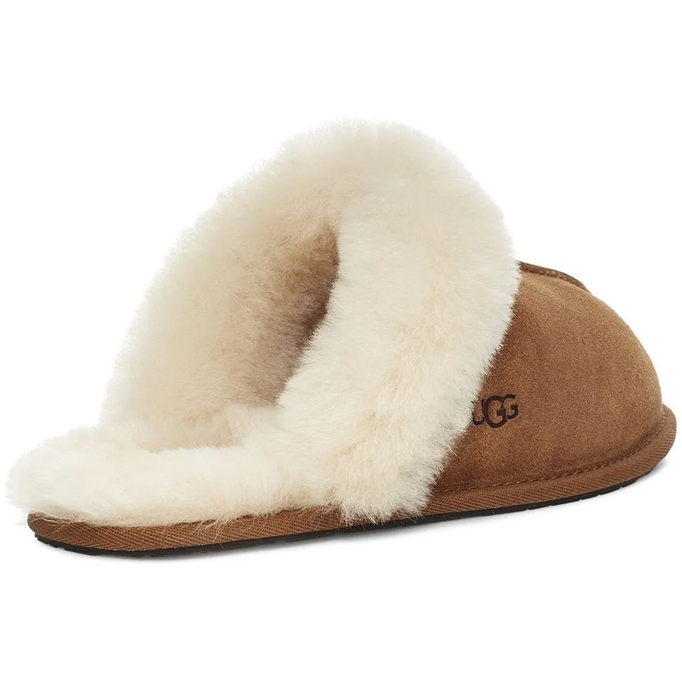 UGG Women's Scuffette II Slipper in Chestnut